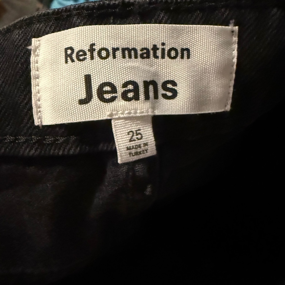 Reformation Cynthia High Rise Straight Jeans in Black - Picture 5 of 6